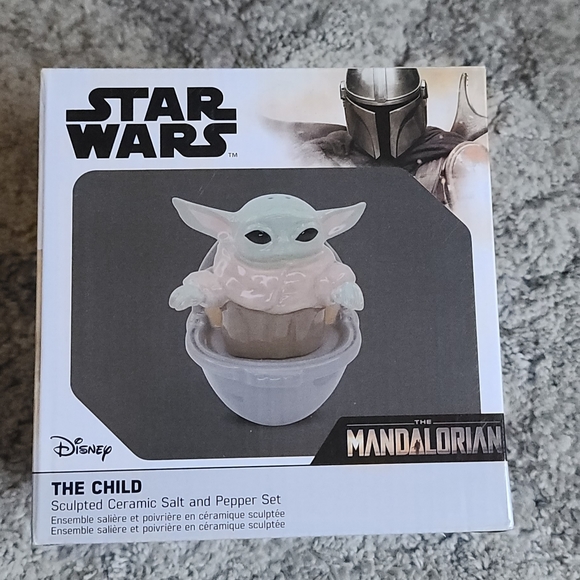 Disney Kitchen Disney Baby Yoda The Child Salt And Pepper Shakers